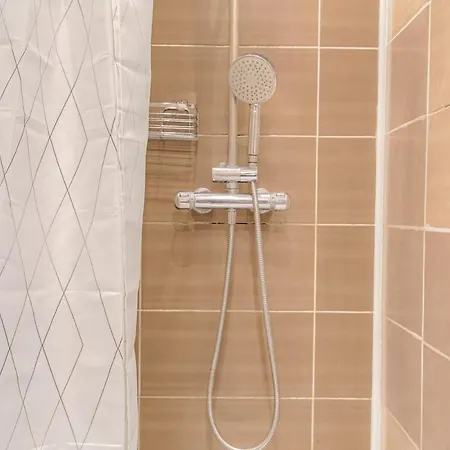 Joli Fonctionnel, 2 Personnes, Charpennes *